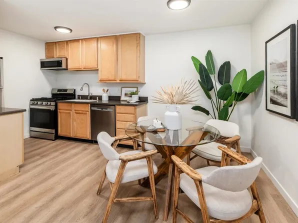 13754 Mango Dr Unit 111, Del Mar, CA 92014