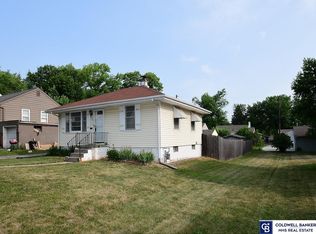 6134 Pinkney St, Omaha, NE 68104