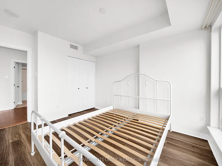 195 Besserer St #1504 — Photo 19