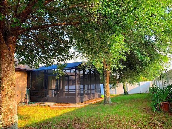 2nd image of 1053 Natural Oaks Dr