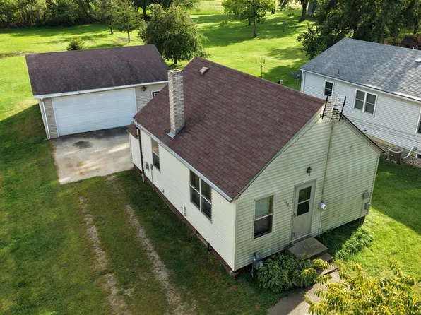 107 3rd Ave W, Raymond, MN 56282