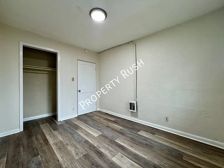 3605 Dorris St — Photo 12