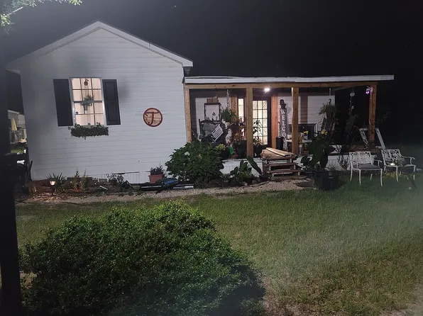 89 Wade Carter Rd, Ellabell, GA 31308