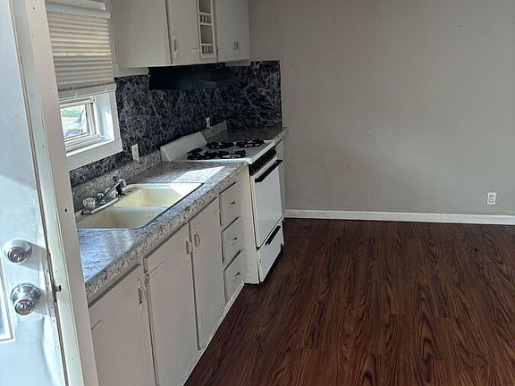 5th image of 993 Michigan Ave E #62M