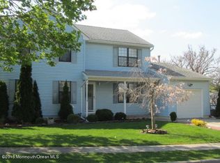 4 Woodmere Ct, Barnegat, NJ 08005