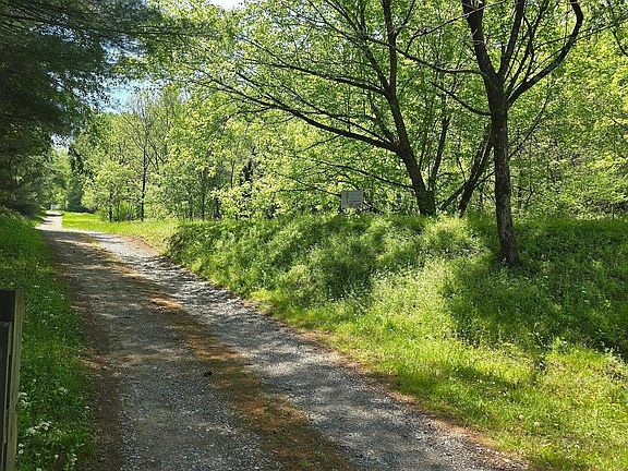 5th image of 4-6 Dooley Hollow Rd