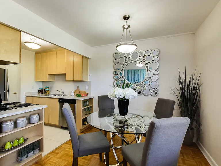 414 Willowdale Ave #112 — Photo 37