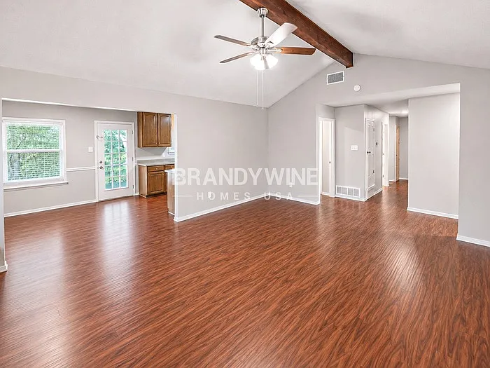 5233 Hill Ridge Dr — Photo 5