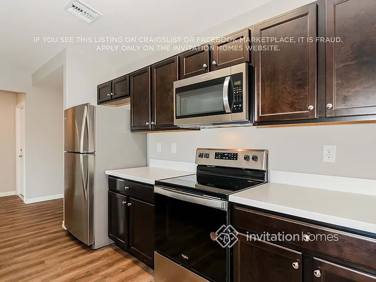 309 Eckert St SE — Photo 5