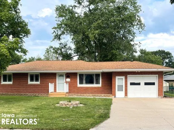 214 S Cherry St, Mount Pleasant, IA 52641