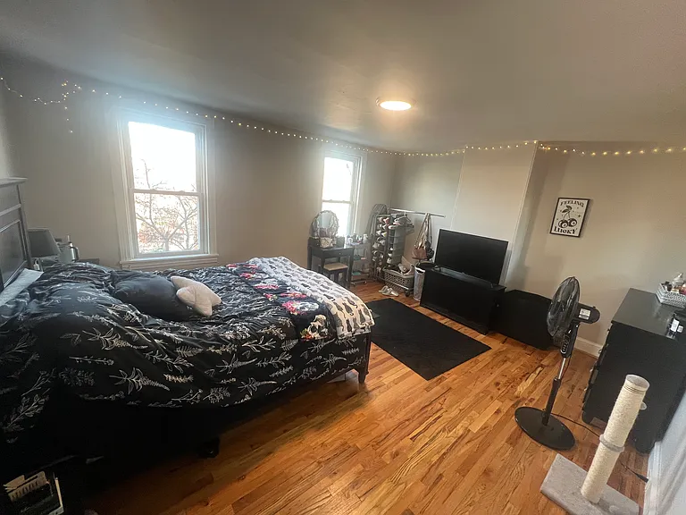 1708 N Scott St #2 — Photo 5