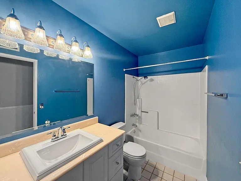 1934 Donahue Dr — Photo 12