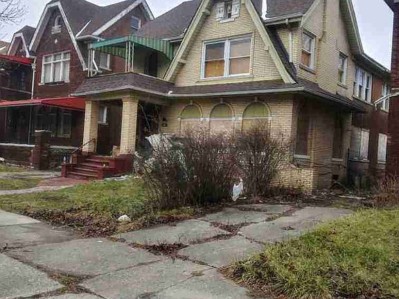 3242 Webb