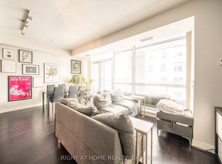 Studio on Richmond, Toronto, ON M5V 0H4