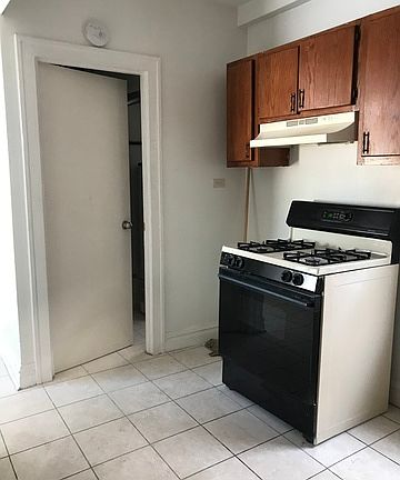 2nd image of 5648 W Diversey Ave APT 3R