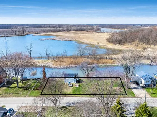 V/l Heritage Rd, Kingsville, ON N9Y 2E6