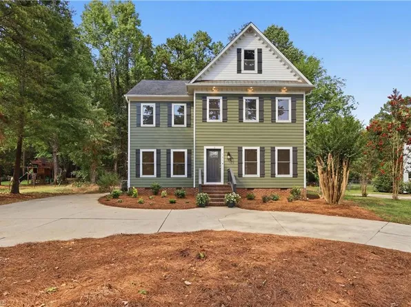 1314 Dogwood Dr, Gibsonville, NC 27249