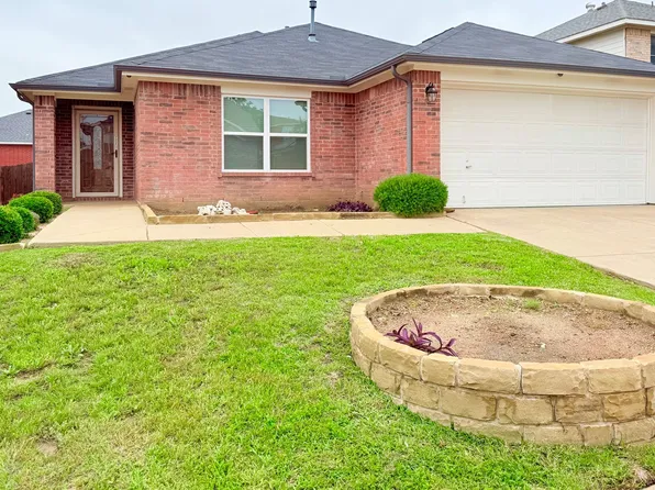 6741 Red Rock Trl, Watauga, TX 76137