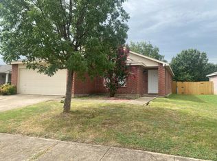 2224 Maple Dr, Little Elm, TX 75068