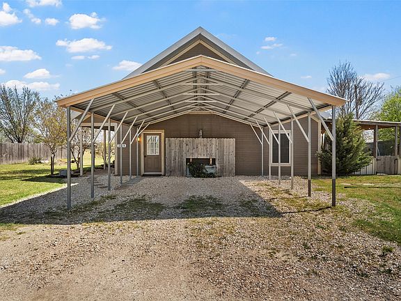 3rd image of 248 Palisades Rd