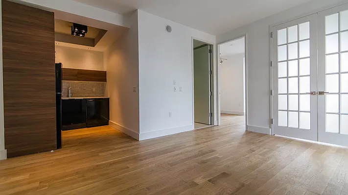 Rented by Nooklyn NYC LLC | media 65