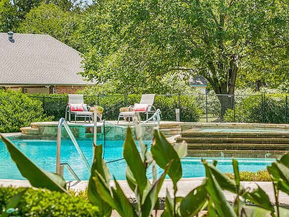 230-twin-lakes-ct-lewisville-tx-1-High-Res-5.jpg