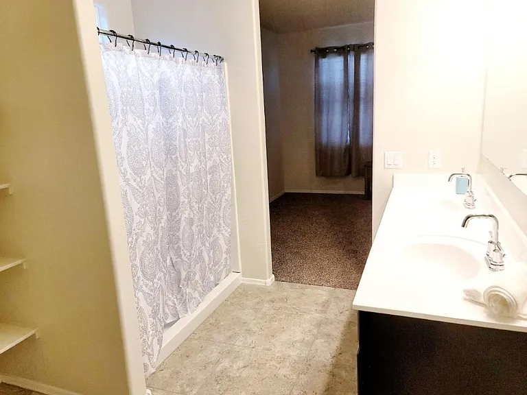 7840 W Riverside Ave — Photo 10