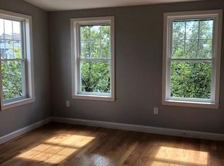 238 Havre St APT 3, Boston, MA 02128