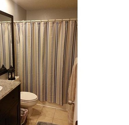 Comfortable Size Bath Area