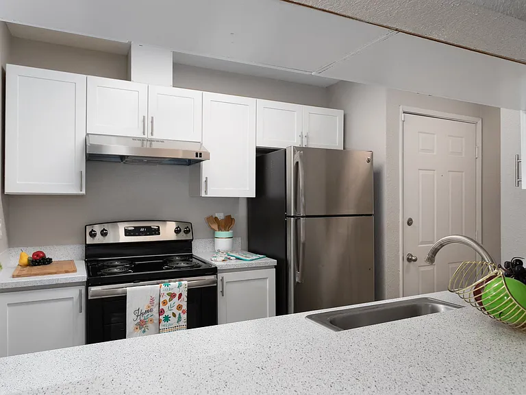 Bayview Apartment Homes Kitchen Island and Stovetop
