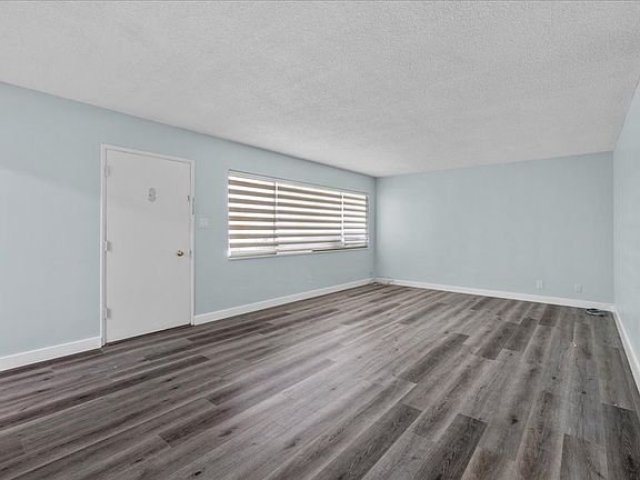 2nd image of 1700 Rexford Dr #103