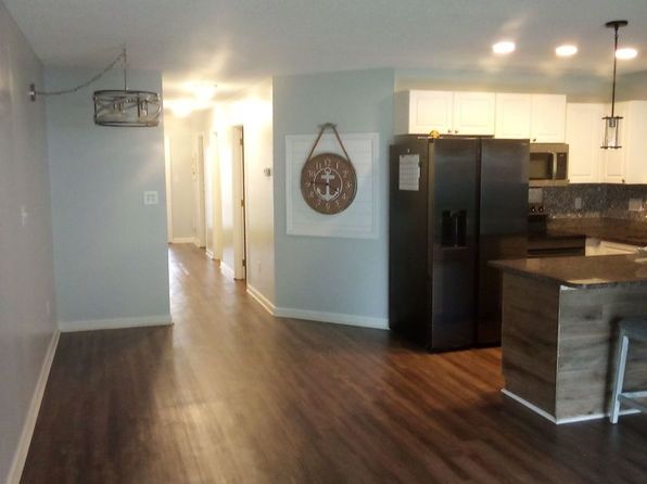 1880 Auburn Ln APT 27C