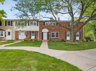 41377 Leidel Ct, Northville, MI 48167