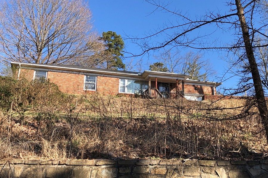 1st image of 309 Alpine Dr