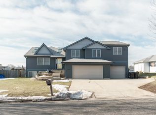 704 Tanglewood Dr, Deforest, WI 53532