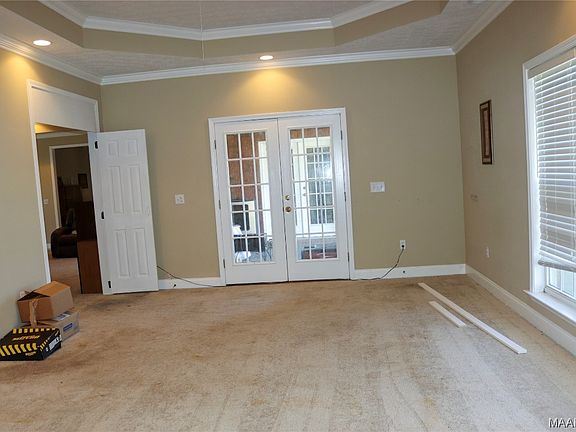 3rd image of 708 Lola Rd