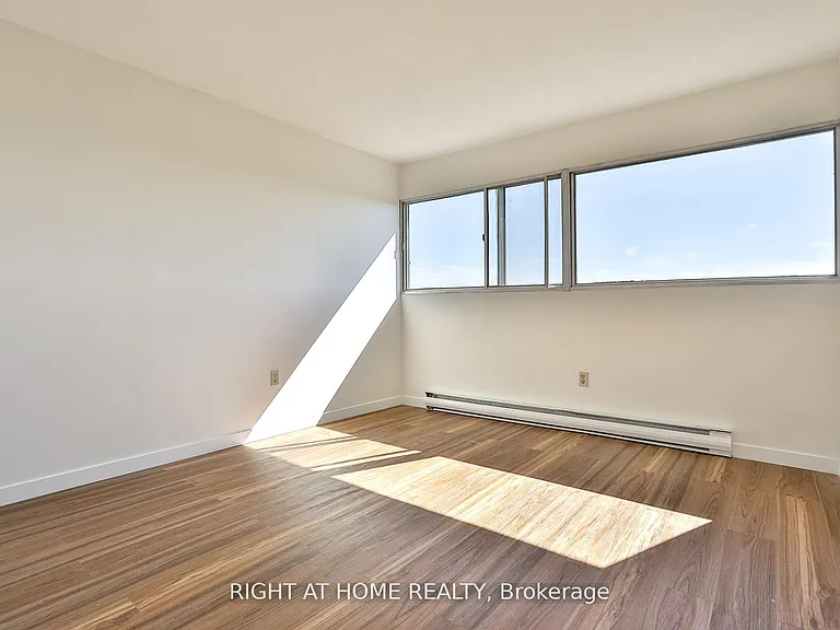 35 Sunny Glenway #302 — Photo 21