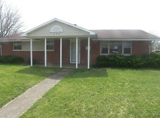 900 Macmillan Dr, Dayton, OH