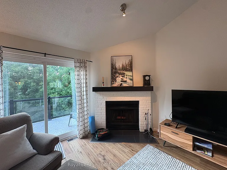 149 Fairway Cres #71 — Photo 18