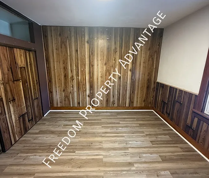 1002 Indiana Ave — Photo 5