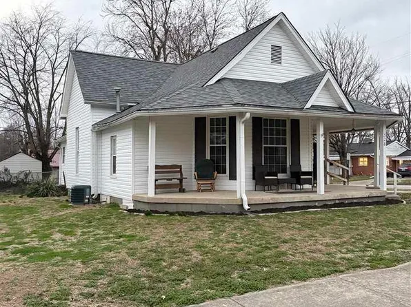 328 N West St, Sullivan, IN 47882