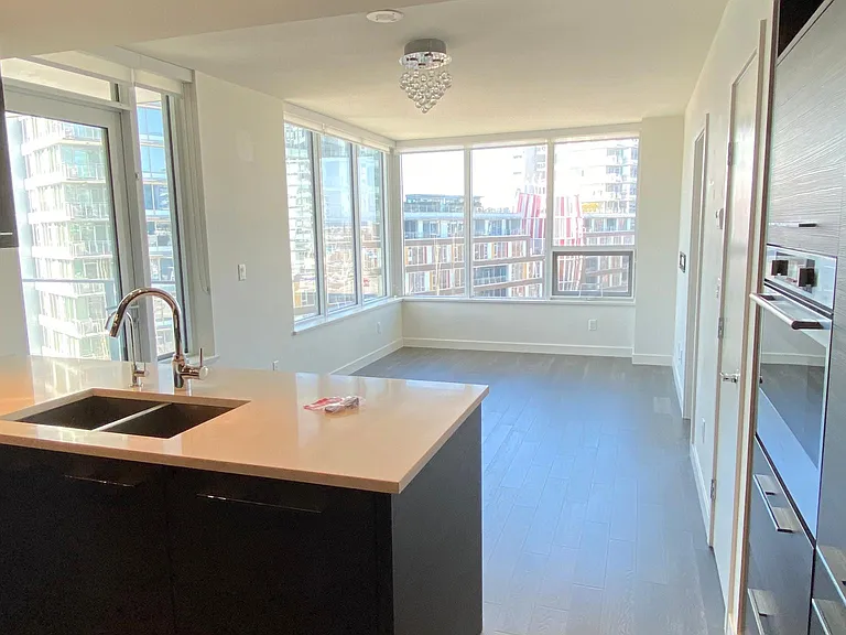 7468 Lansdowne Rd — Photo 3
