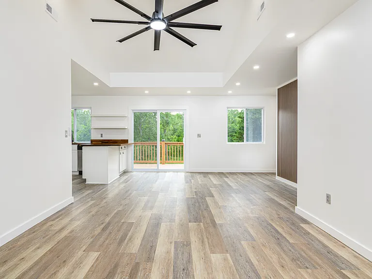 286 Berkeley Rd — Photo 6