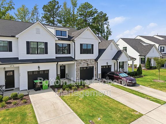 4th image of 739 Putney Hill Rd