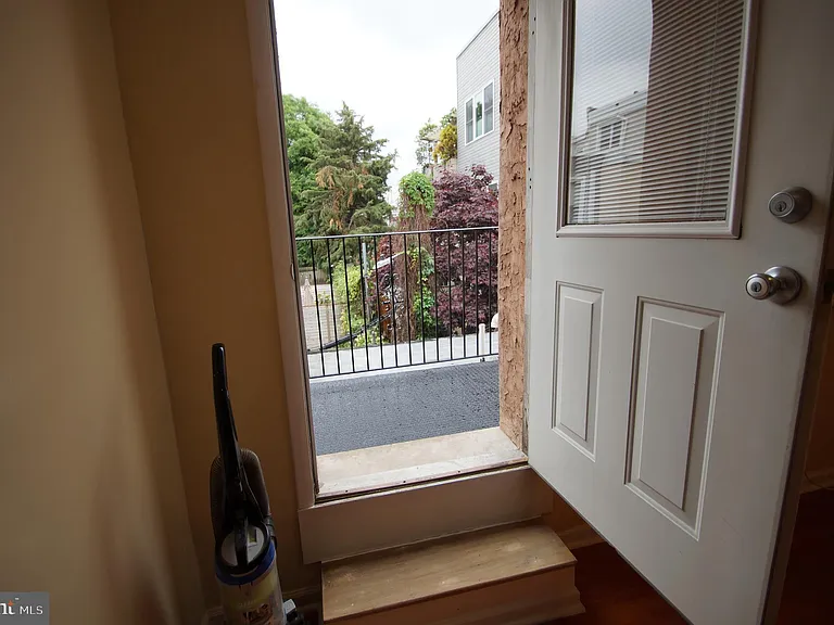 709 S 20th St #2R — Photo 12