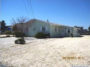 20 E Pimlico Rd, Little Egg Harbor, NJ 08087