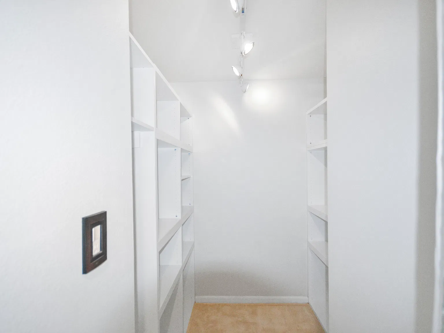 1 bed, 680 sqft, $2,400 — Photo 4