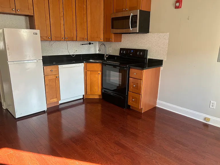 1613 Frankford Ave #3B — Photo 11
