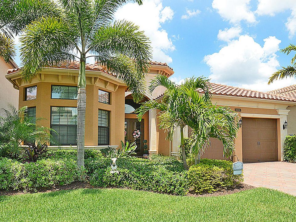 Home For Sale In The Bridges