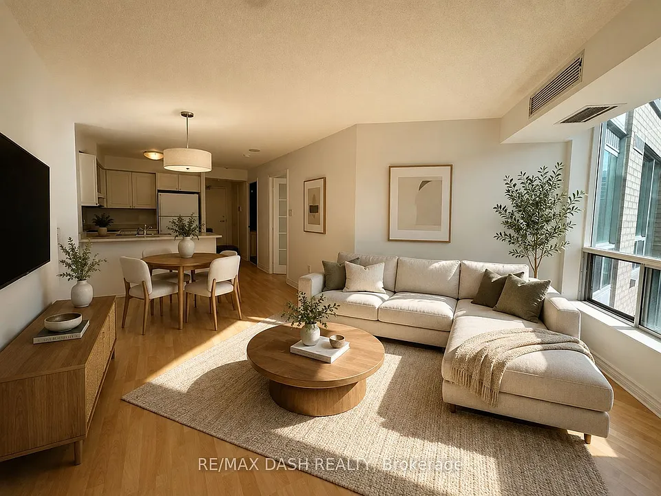 109 Front St E #1113